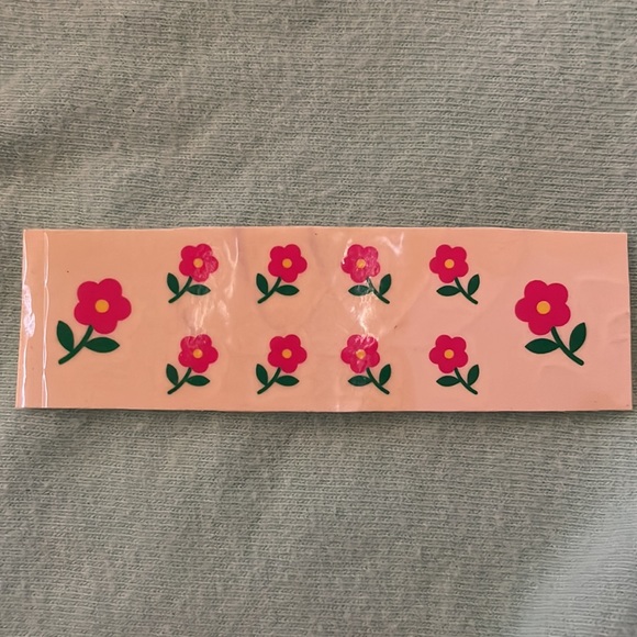 Hello Kitty Nail Set - Picture 12 of 12